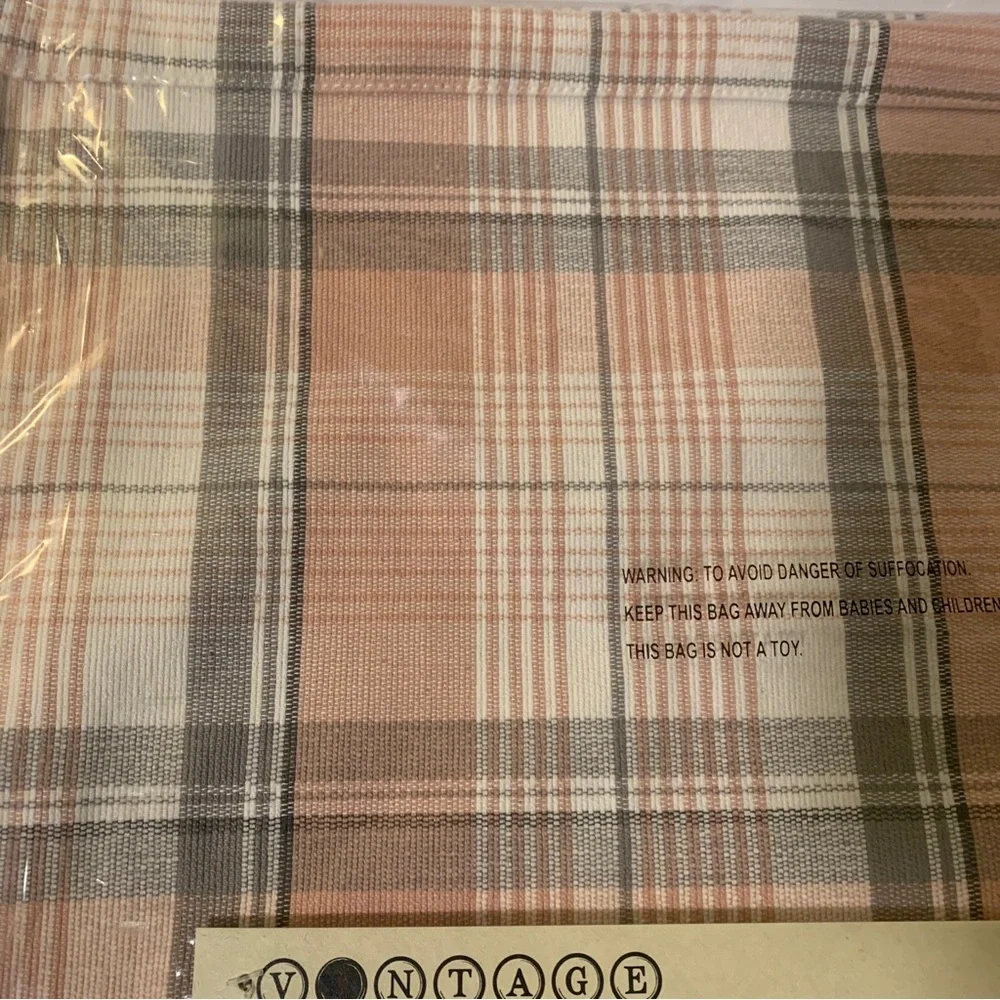 Vintage House 4 Pc Placemats White Grey Pink Check Cotton Farmhouse 13x19 NWT